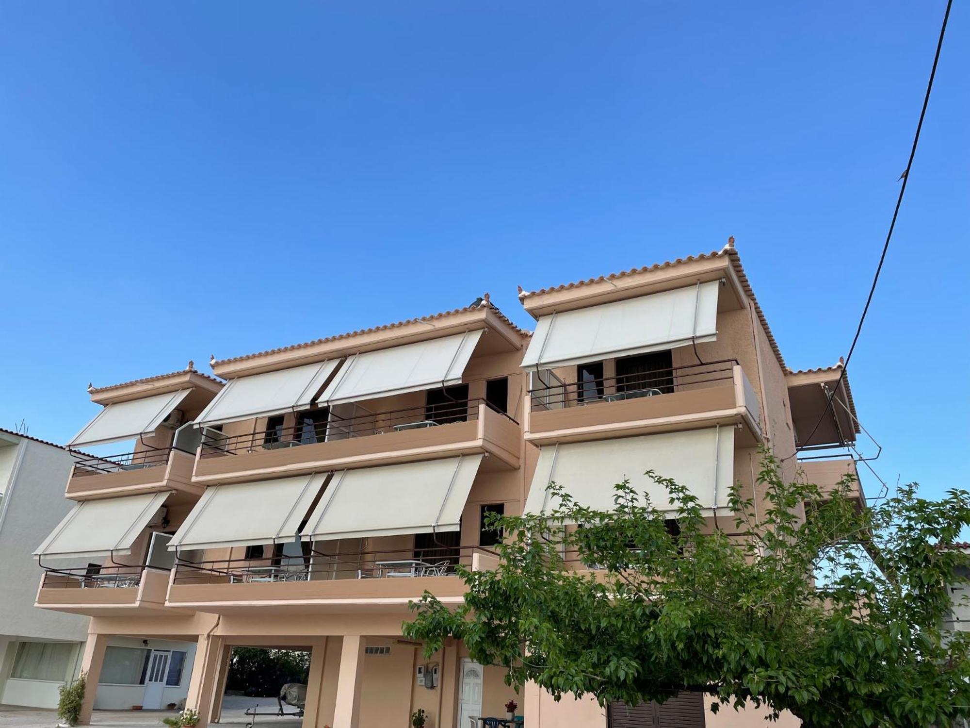 Finikas Íria Exterior foto