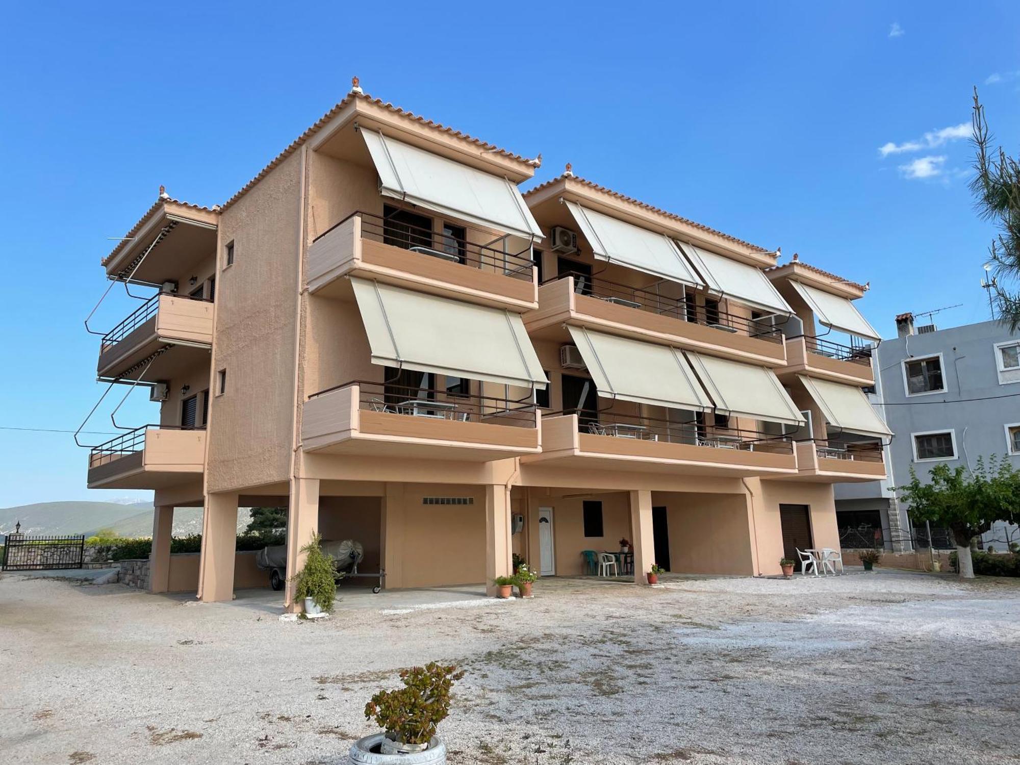 Finikas Íria Exterior foto